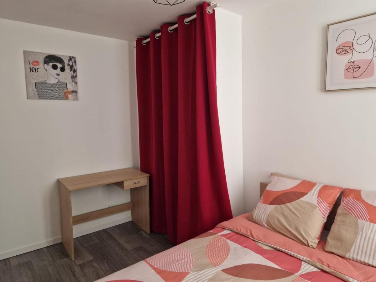 Superbe Appartement - Hypercentre - Rue Madeleine - 6 Personnes Труа Экстерьер фото